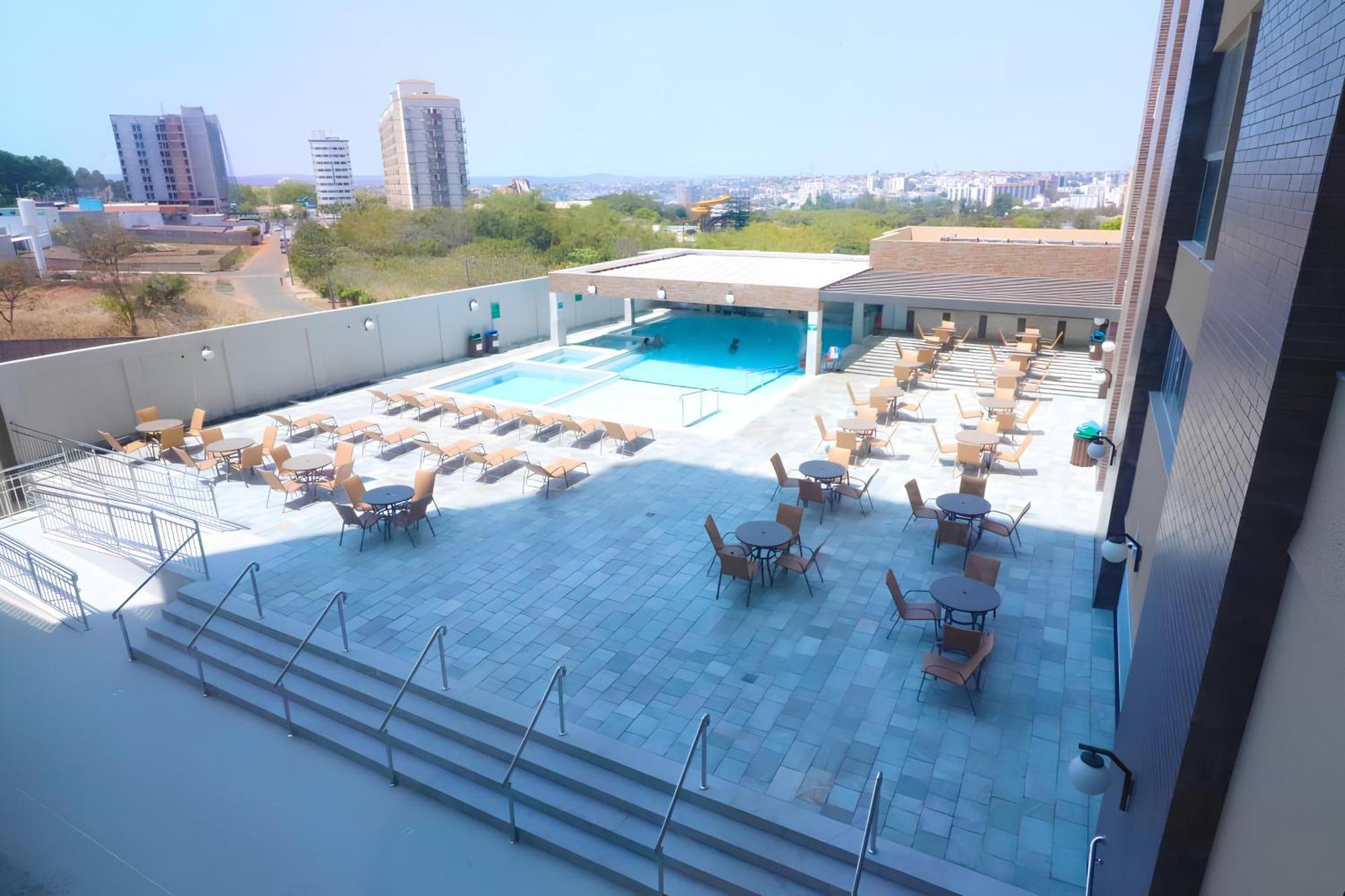 Piazza Diroma Com Acesso Ao Acqua Park Apartman Caldas Novas Kültér fotó